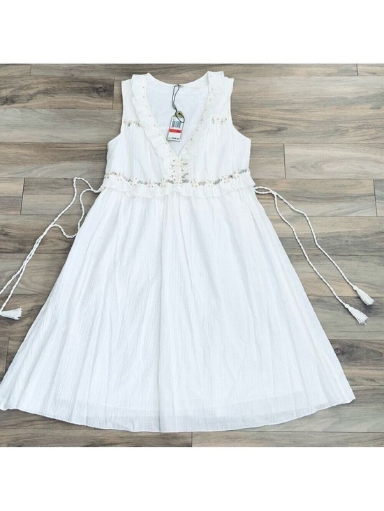 Max Studio Dresses & Skirts - Max Studio White Mini Dress XS Embroidered Fairy Whimsical Spring